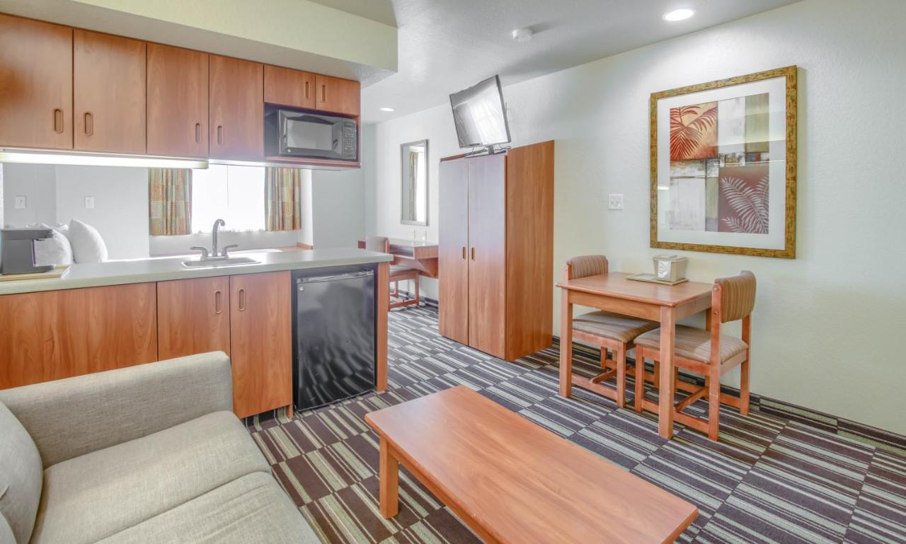 Microtel Inn & Suites By Wyndham Gulf Shores Exterior foto